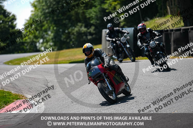 cadwell park;cadwell park photographs;cadwell trackday photographs;enduro digital images;event digital images;eventdigitalimages;peter wileman photography;racing digital images;trackday digital images;trackday photos